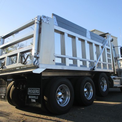 Standard aluminum body with painted boards and tailgate slope